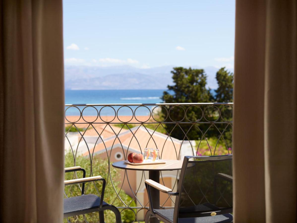 Roda Beach Resort & Spa エクステリア 写真