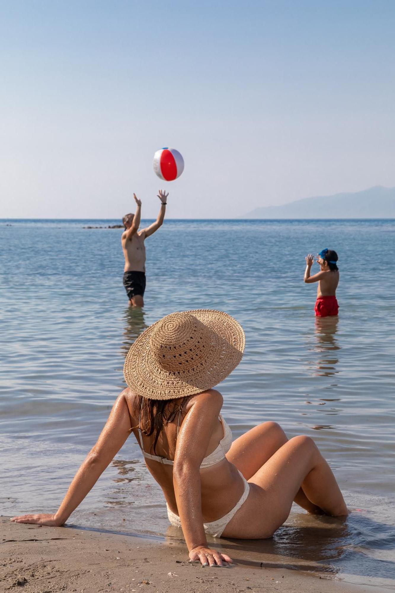 Roda Beach Resort & Spa エクステリア 写真