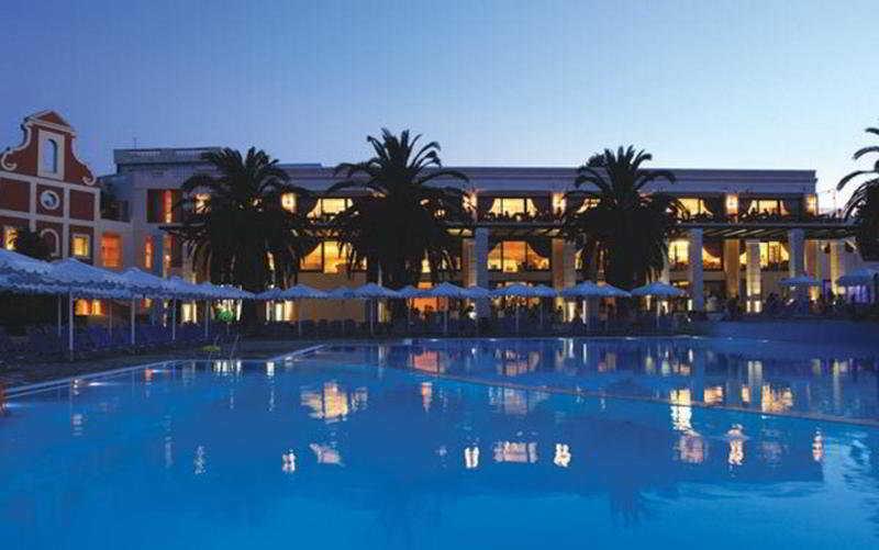 Roda Beach Resort & Spa エクステリア 写真