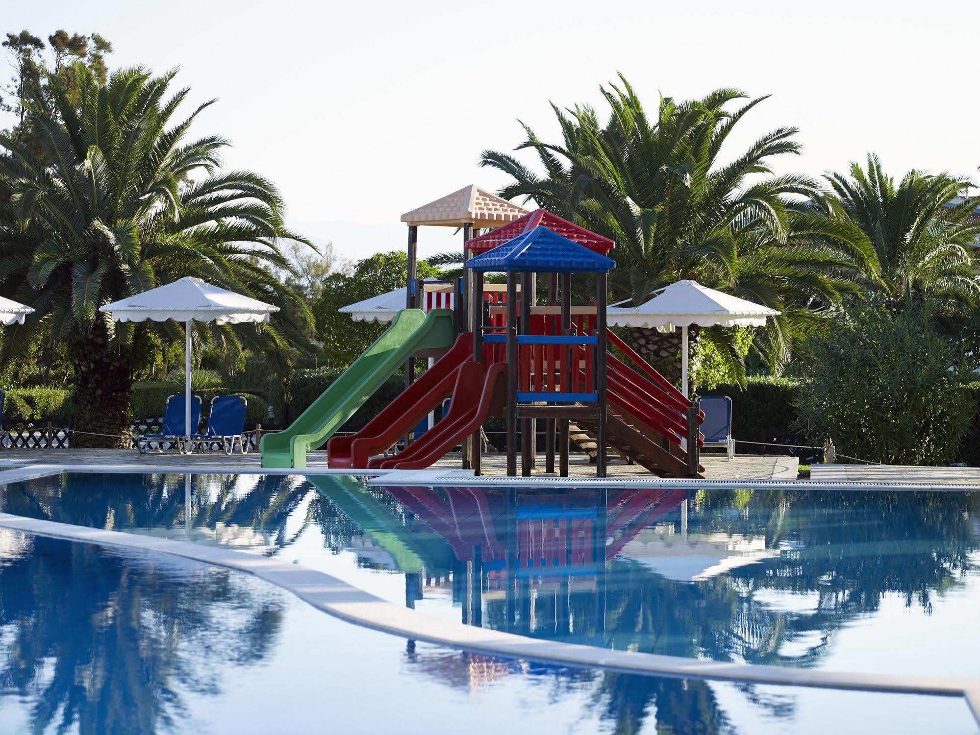 Roda Beach Resort & Spa エクステリア 写真